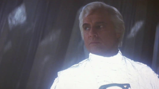 Marlon Brando en Jor-El, tunique blanche au blason de la Maison El, dans Superman (1978)