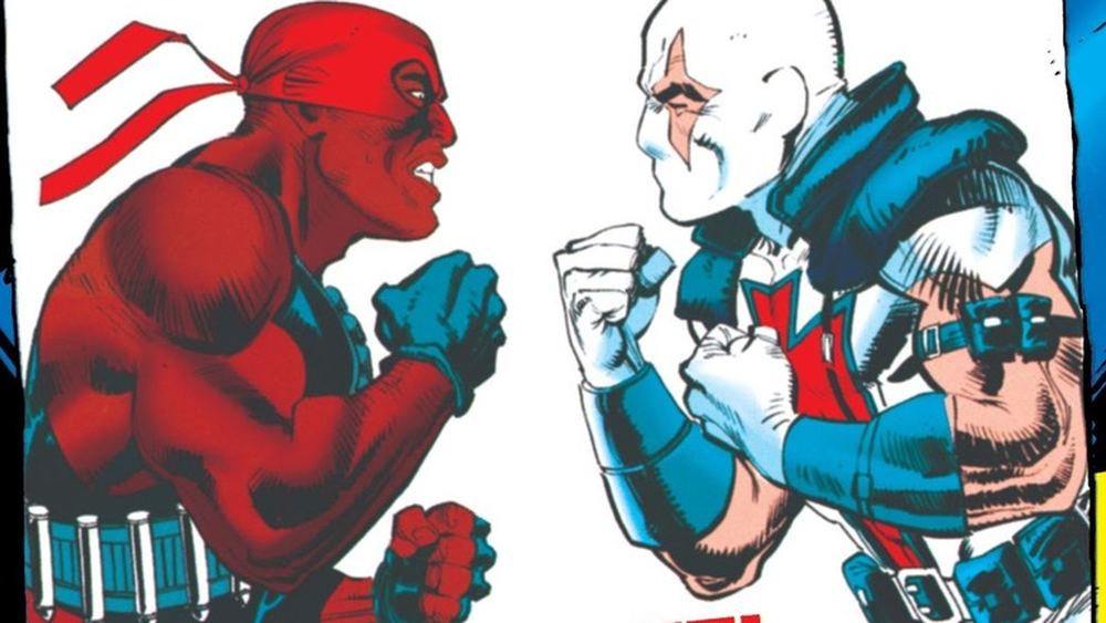 Les deux Bloodsport face à face, l'un en rouge et l'autre en blanc