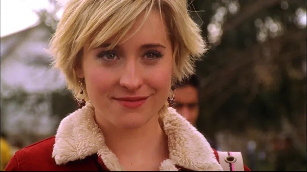 Chloé Sullivan, interprétée par Allison Mack dans Smallville, en gros plan